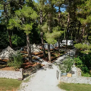 Camp 'dvor' Bell Tent Gasthof